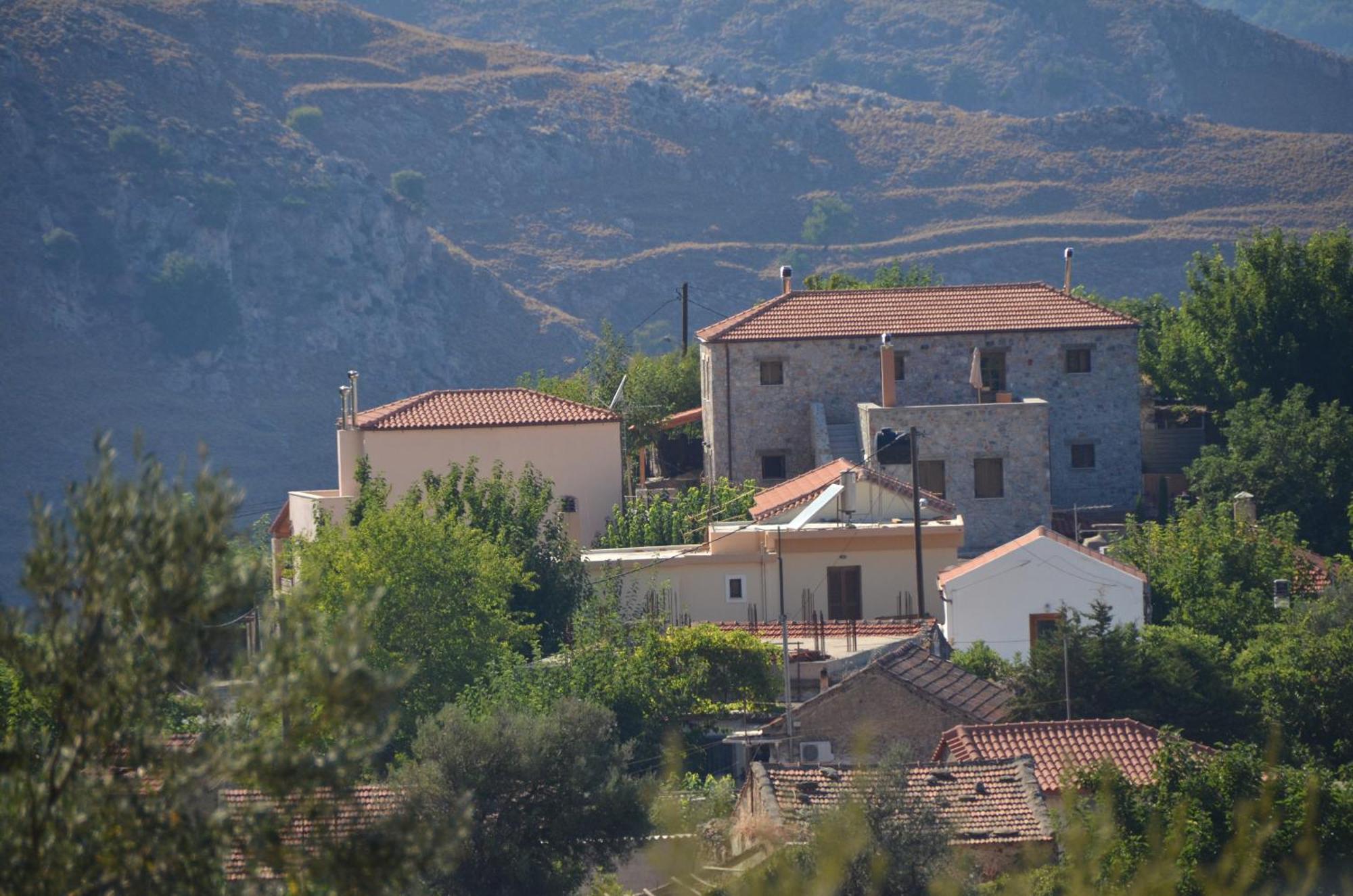 Zoúrva Apirathes Residence מראה חיצוני תמונה