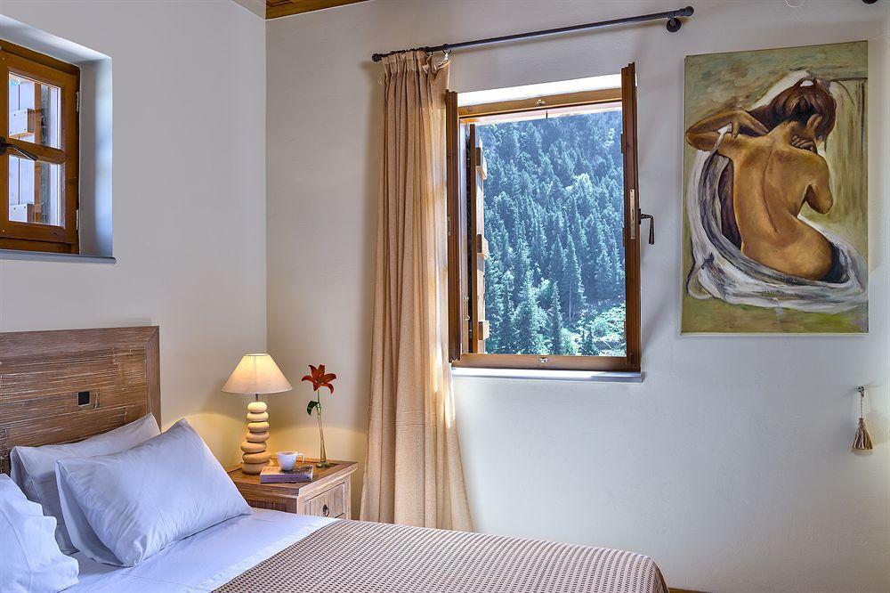 Zoúrva Apirathes Residence מראה חיצוני תמונה